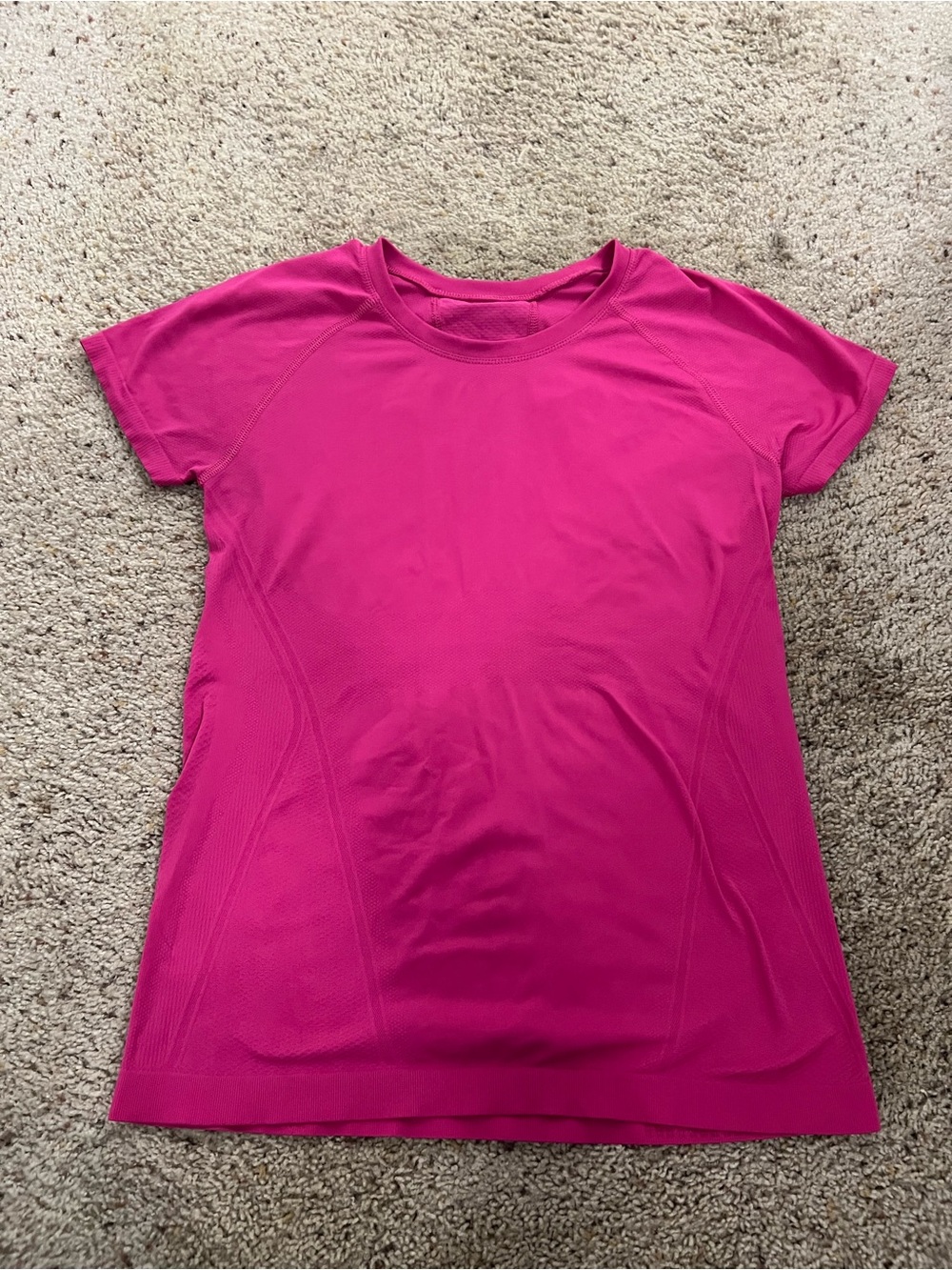 Women’s Short Sleeve Active Top in Bright Pink